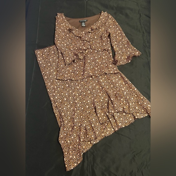 jonathan martin Dresses & Skirts - SOLD Johnathan Martin Studio Shirt & Skirt Set M